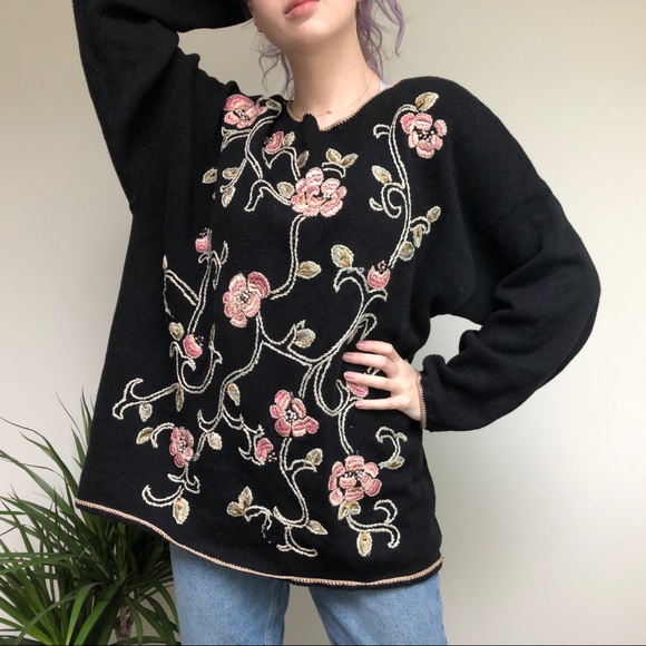 Vintage Sweaters - vintage fitting image embroidered knit sweater